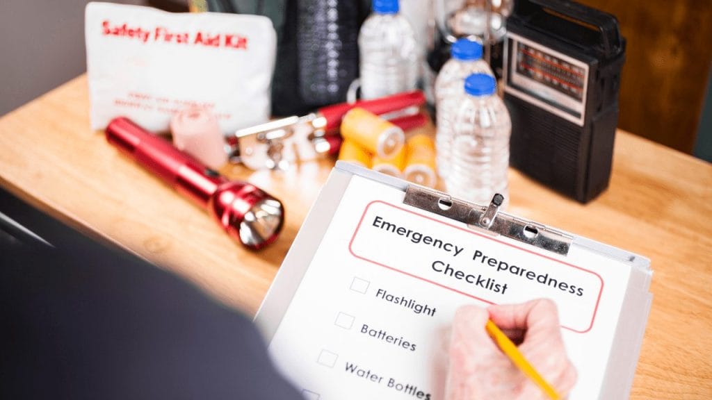 Emergency checklist to ensure family safety.